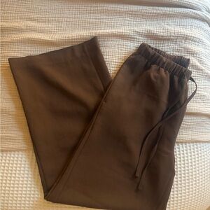 Aritzia lodge pants Brown medium